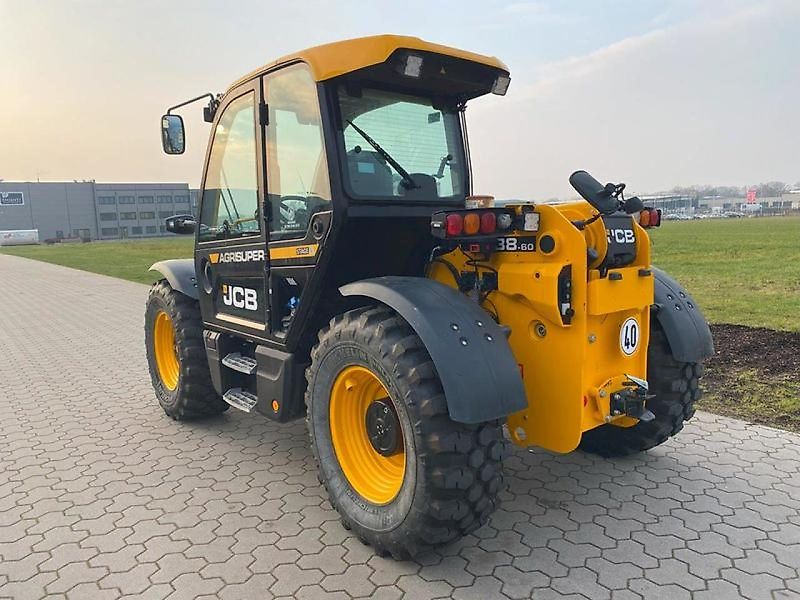 JCB 538-60 AGRI-SUPER