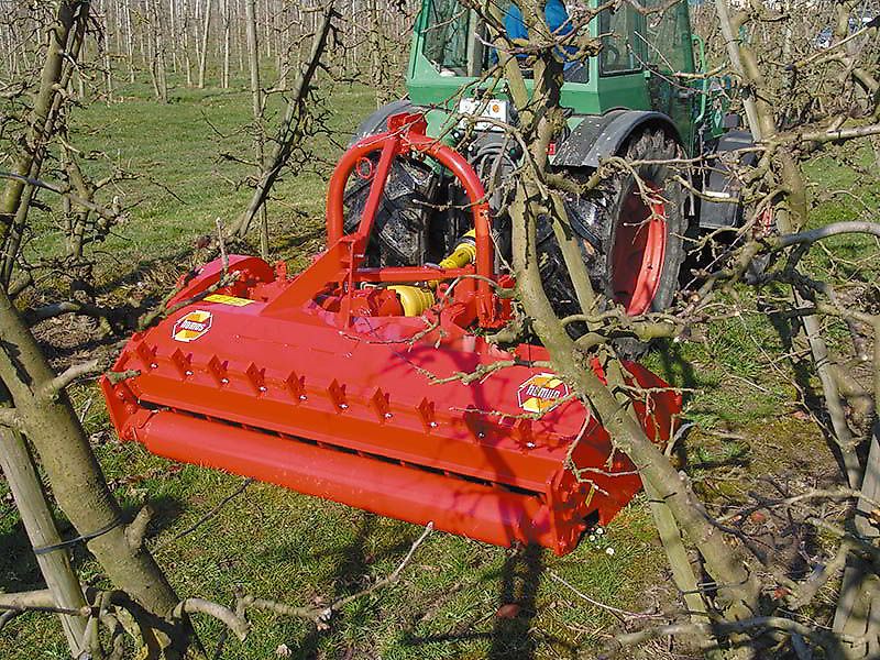 Humus KM Starke Ausführung zum Mulchen und zum Holzzerkleinern