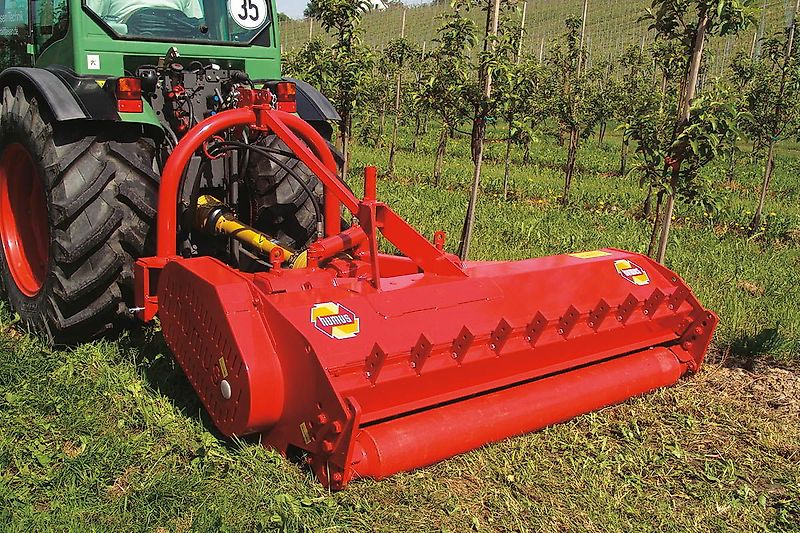 Humus KM Starke Ausführung zum Mulchen und zum Holzzerkleinern