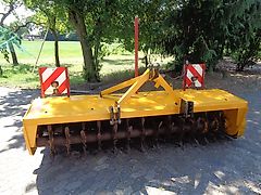 Bomford Bomford Dyna Drive 260 cm( Alternativ auch 300cm Verfügbar) Fräse ohne Zapfwellenantieb mit 2 Rotoren & Pakerwalze zur exakten Bearbeitung der Fläche