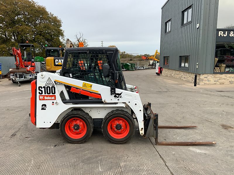 Bobcat S100 Skid Steer loader (ST23943)