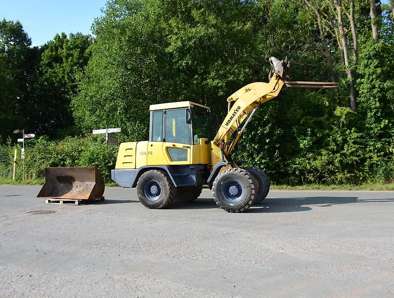 Komatsu WA75 5,3tn 4x4 ALLRAD HYDR. SCHNELLWECHSLER PALETTENGABEL Bj.1998