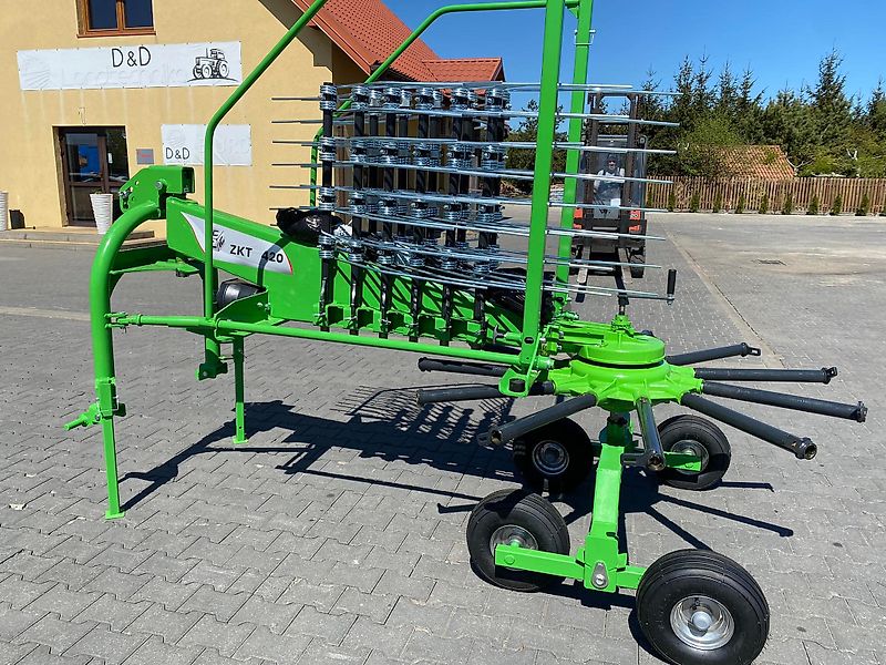 D&D Landtechnika Schwader / 4,2m / Neu / Kreiselschwader