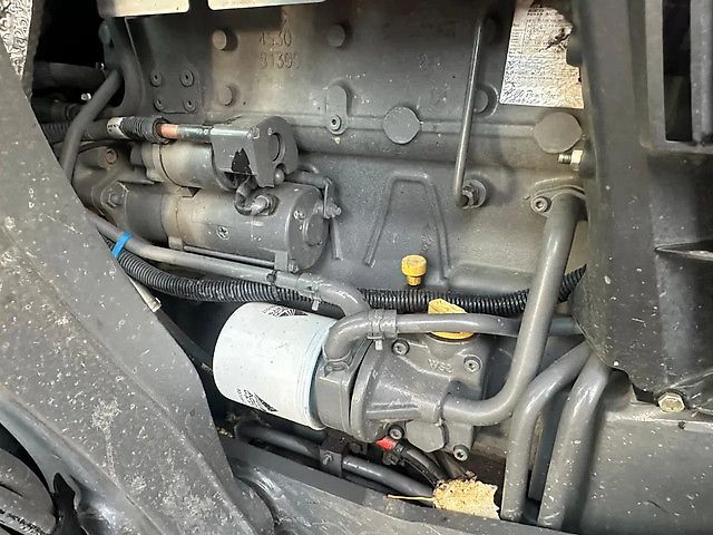 Massey Ferguson MF 5710 SL MF 5710 SL + Voorlader ex staatsbos beheer