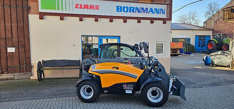 Giant GT 5048 Teleskoplader EURO Aufnahme, PRO INCHING + Handgas - auch zur Miete!