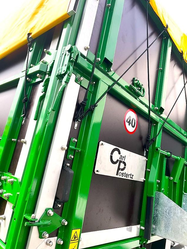 Umega 18-Tonnen Anhänger / Dreiseitenkipper / CPD180