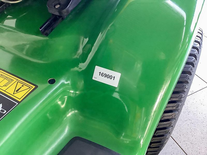 John Deere X320