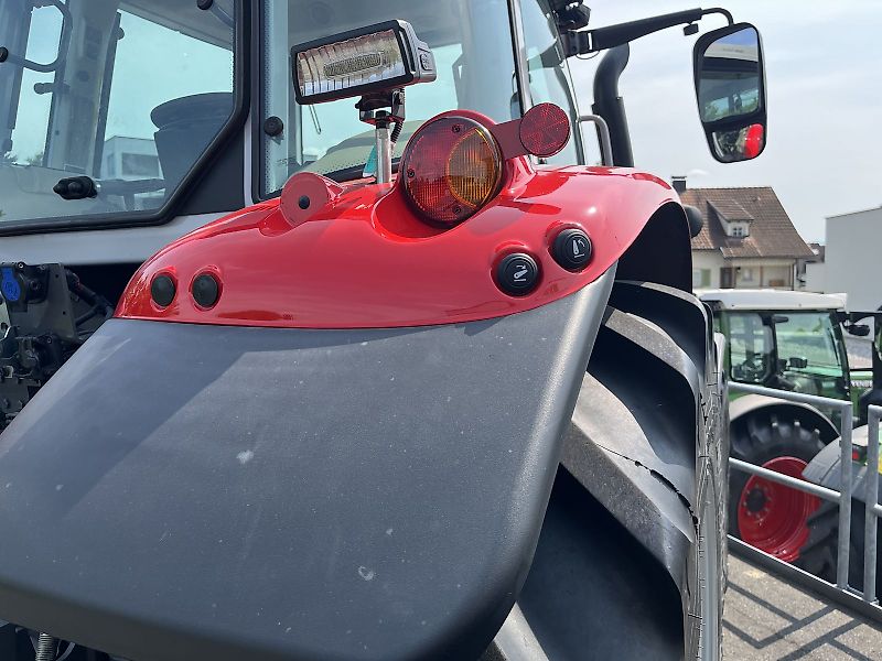 Massey Ferguson 5S.145 Dyna6 Exclusive
