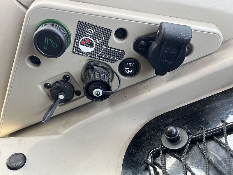 Massey Ferguson 5S.145 Dyna6 Exclusive