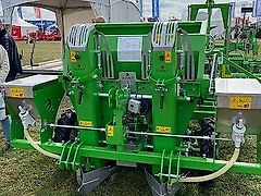 Bomet Kartoffelpflanzmaschine / Potato planter / Planteuse de pomme de terre / Piantapatate / Sadzarka ziemniaków