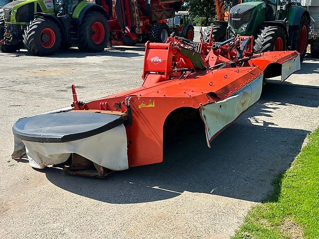 Kuhn FC 9530 D Lift control Kneuzer triple maaier
