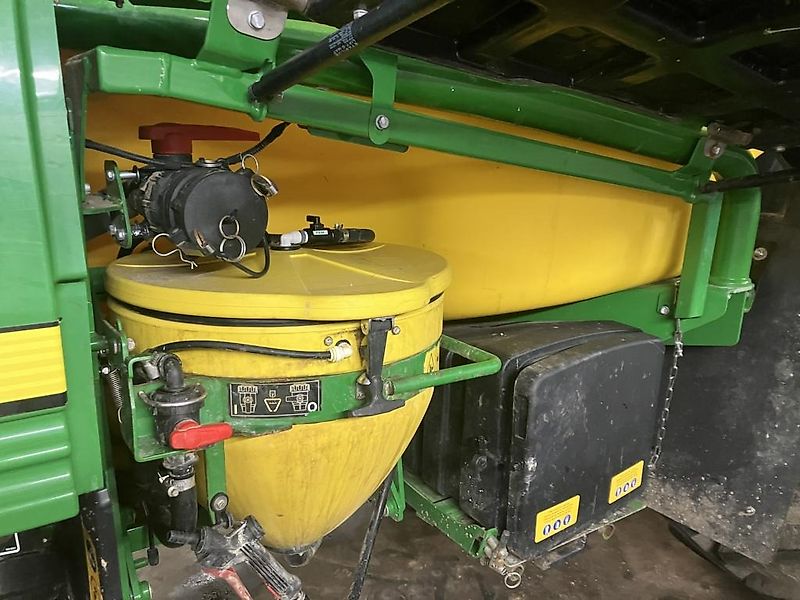 John Deere R962I ANHÄNGEFELDSPRITZE