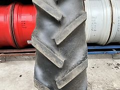 1 Vredestein Tractor Grip 13.6-38 6 PLY