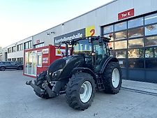 Valtra A 114