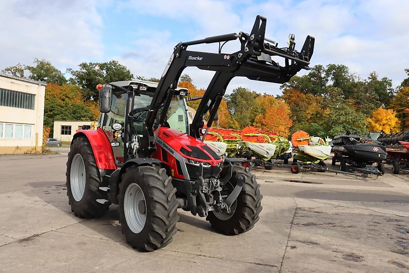Massey Ferguson 5S135 DYNA-6 ESSENTIAL.F/Z.FRONTLADER