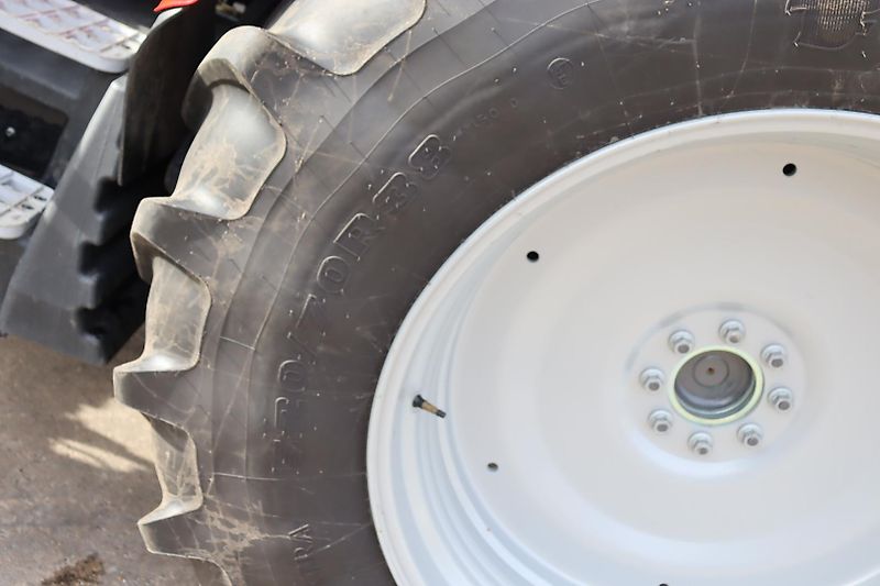 Massey Ferguson 5S135 DYNA-6 ESSENTIAL.F/Z.FRONTLADER