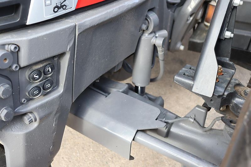 Massey Ferguson 5S135 DYNA-6 ESSENTIAL.F/Z.FRONTLADER