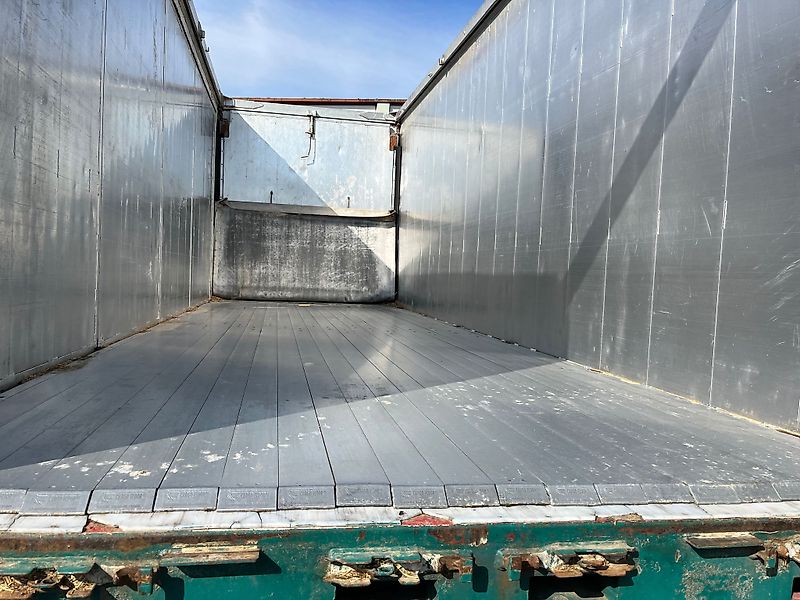 Schwarzmüller Reisch Schubboden