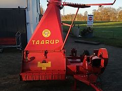 Taarup Taarup NS110 Grashäcksler Schnittbreite 1100 mm Kraftbedarf 25 PS Gewicht 612 kg 15 Messer Anhängegrashäcksler ideal für Beetbeerntung Kein Claas Jaguar Grashäcksler Frischgrashäcksler ideal auch zur Ernte von Heilpflanzen ohne Bodenkontakt