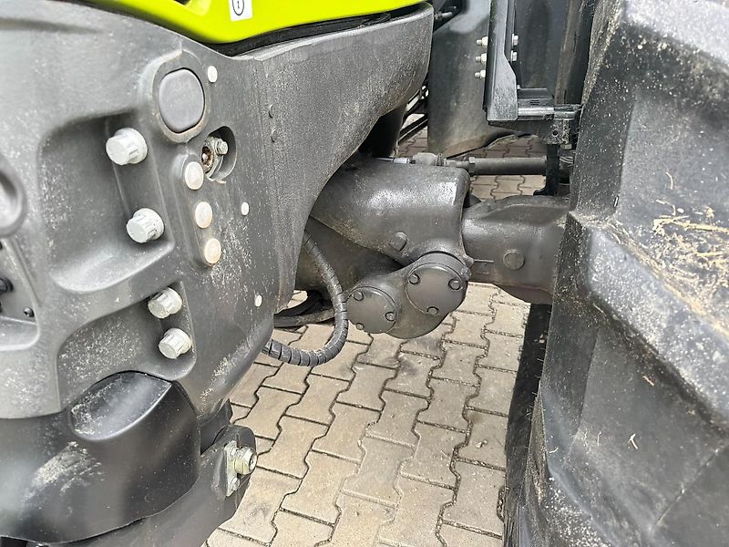 Claas Axion 830