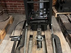 CBM CBM pick-up hitch, oppik trekhaak drawbar console Zetor proxima forterra