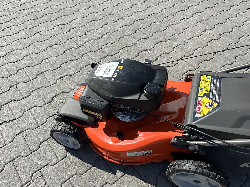 Husqvarna LC 353AWD leicht gebraucht inkl. Mulchstopfen