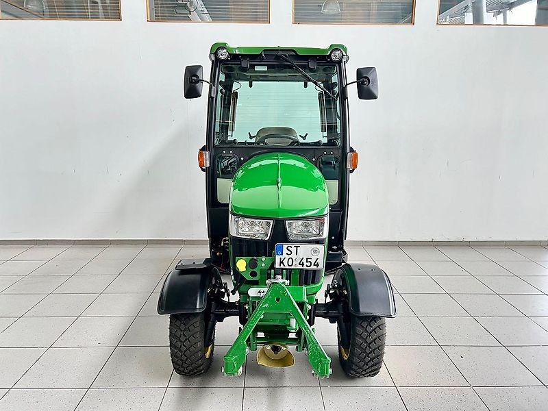 John Deere 2032R