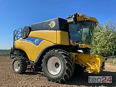 New Holland CR 9070