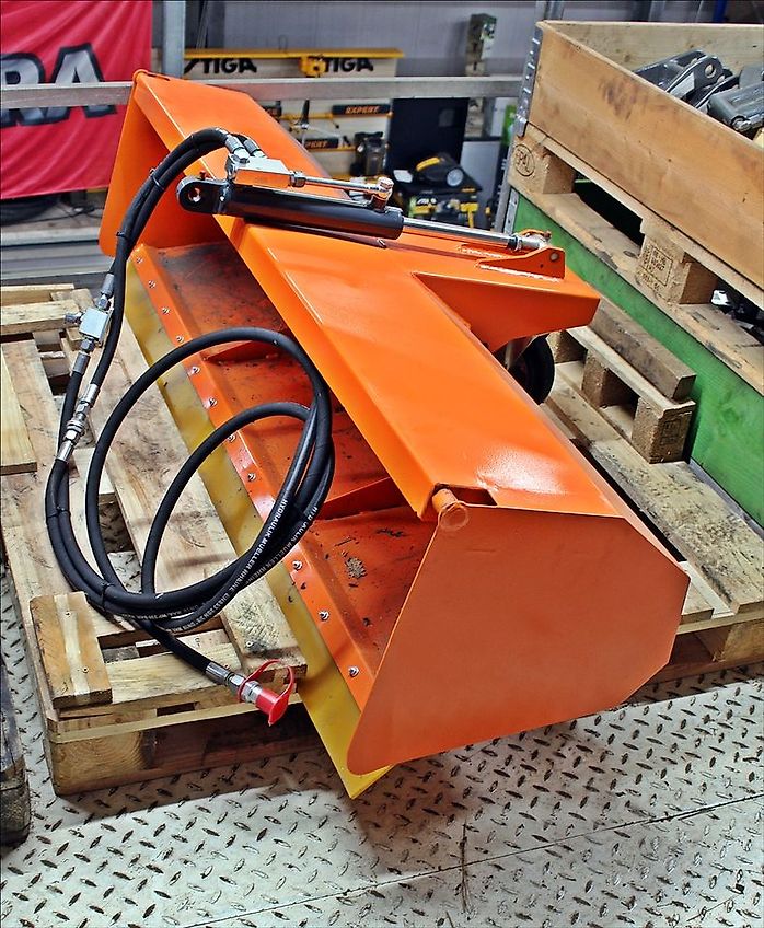 Tuchel Schmutzsammelbehälter für TUCHEL Sweep Kehrmaschine