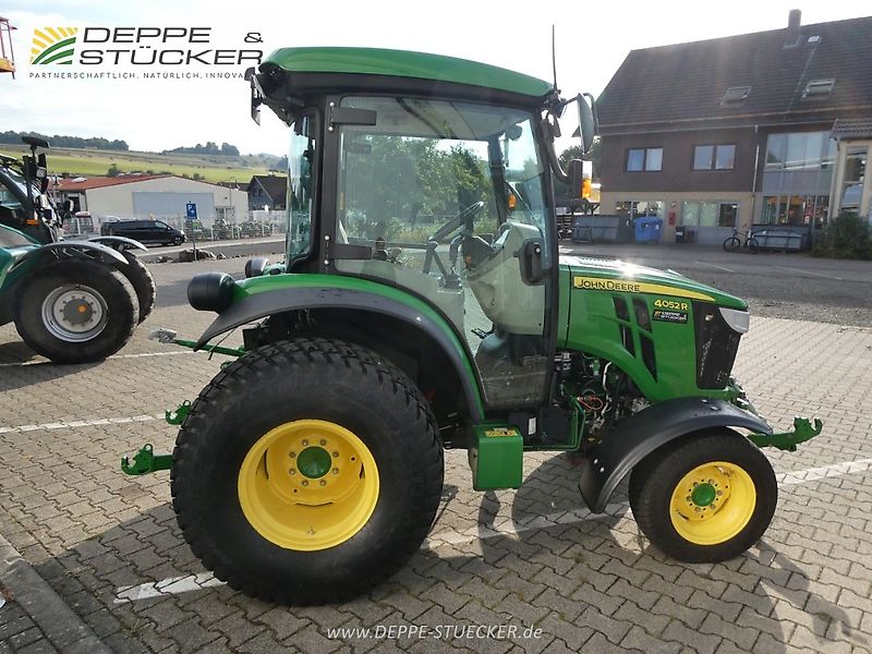 John Deere 4052R