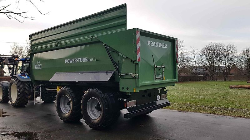 Brantner TA 23065 / 2 Power Tube - 6,5 m Muldenkipper HARDOX Boden -- 22 / 34 m³ mit 800mm Aufsatzwänden - 2 Zylinder - hydr. Hinterachsabstützung - 650/50 R 26,5 BKT FL 693 M Neu-Räder