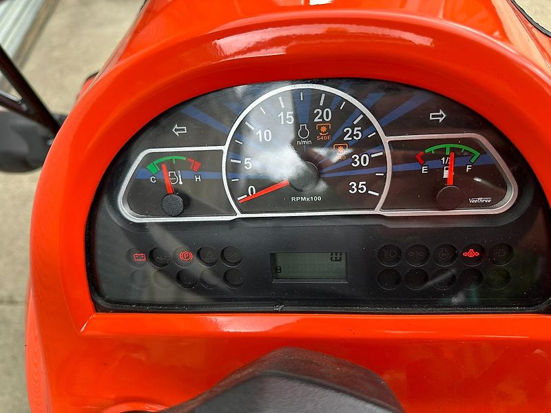 Kubota KUBOTA EK1-261 COMPACT TRACTOR