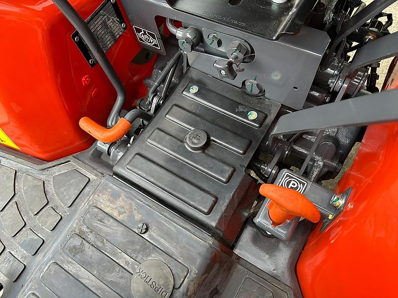 Kubota KUBOTA EK1-261 COMPACT TRACTOR