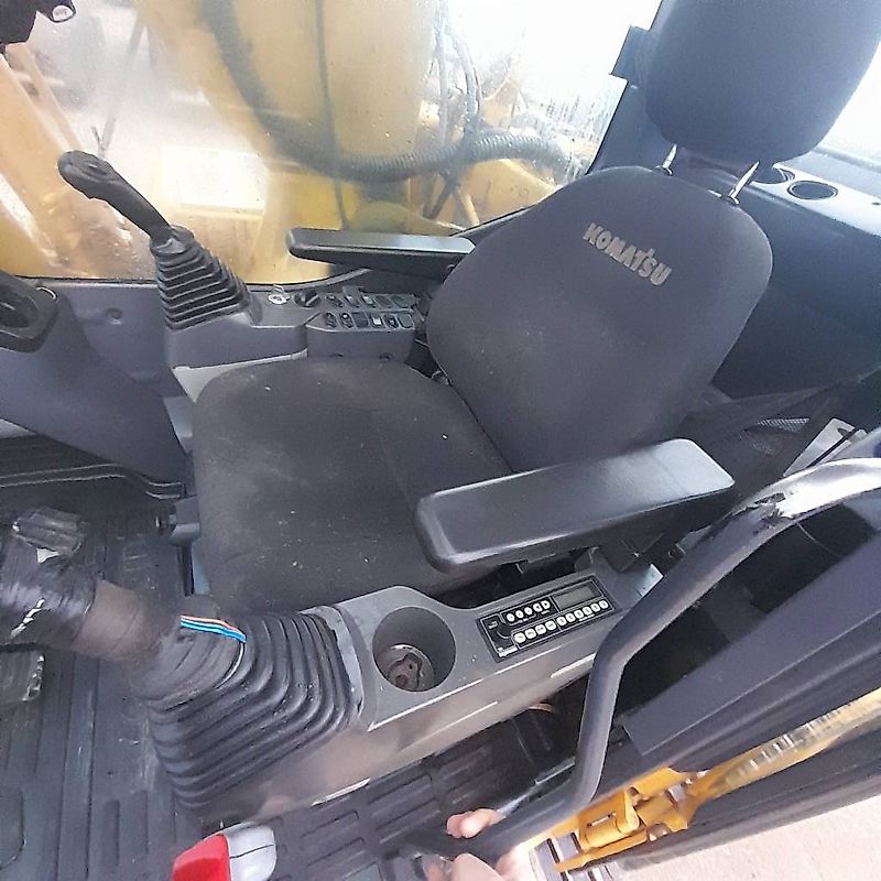 Komatsu PC 240 NLC-8K