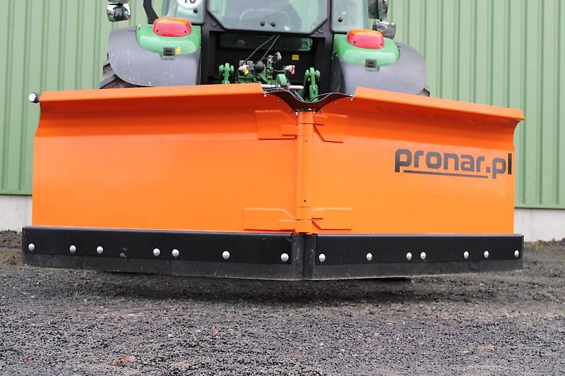 Pronar PUV 3300 Schneepflug