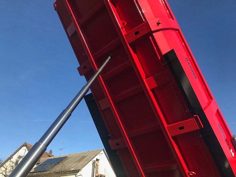 Dinapolis Bauschuttmulde Hardox 15,5m³ Muldenkipper