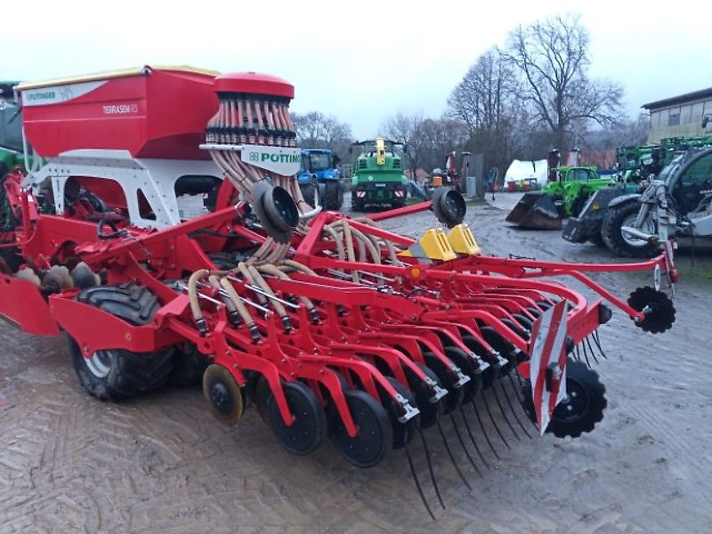 Pöttinger Terrasem R3