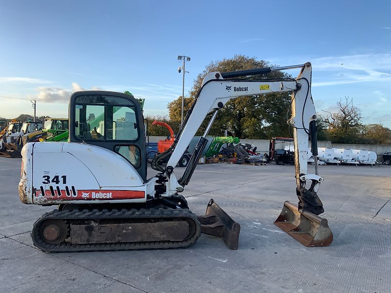 Bobcat 341 Digger (ST24915)