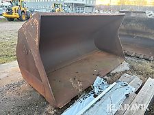 Skopa med kilfäste snabbfäste medföljer