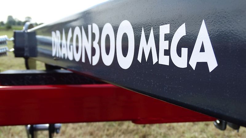 DA Landtechnik Frontpacker Dragon Mega 300