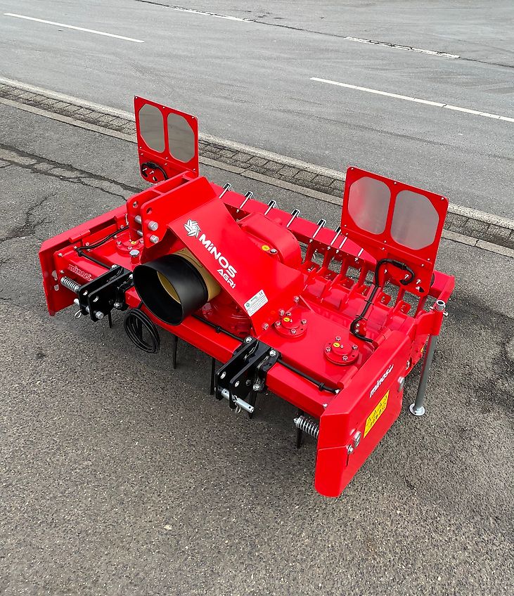 Minos Agri Kreiselegge Wein,- und Obstbau M-DRAM-1500-AM mit Packerwalze