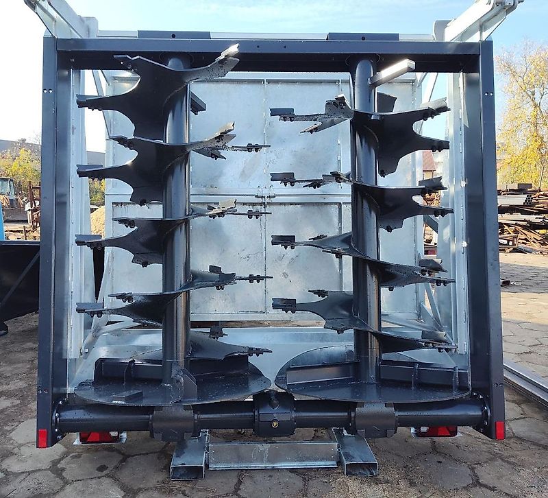 Auto-Agro Miststreuer / Manure spreader / Epandeur à fumier / Rimorchio spandiconcime / Разбрасыватель органических удобрений / Rozrzutnik obornika Tandem N268