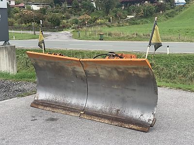 Hauer Schneepflug SRS 2600