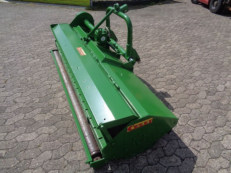 Celli Schlegelmulcher 230 cm Arbeitsbreite bis zu 60cm Seitenverschiebung 24 Hammerschlegel Gewicht ca 900kg Kein Maschio Tehnos Müthing Mulchgerät Heckmulcher Universalmulcher Schlegelmulchgerät Hammermulcher Hammermulchgerät