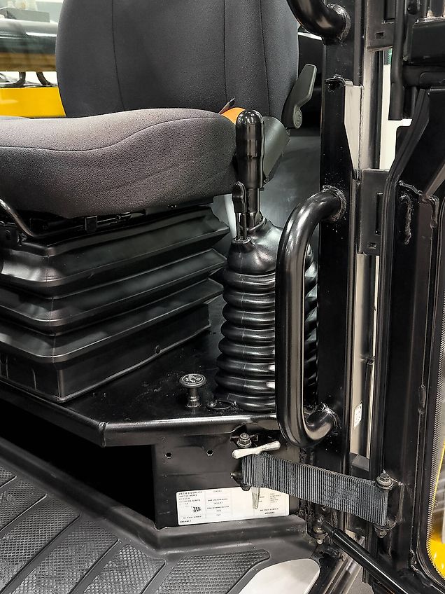 JCB 540-170 Sway 17 m lifting height, 4.000 kg capacity, Joystick, air conditioner, pallet forks, Sway, hydraulic fork positioner