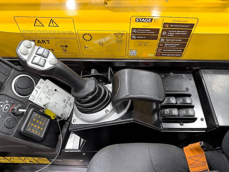 JCB 540-170 Sway 17 m lifting height, 4.000 kg capacity, Joystick, air conditioner, pallet forks, Sway, hydraulic fork positioner