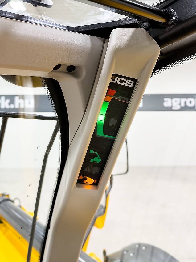 JCB 540-170 Sway 17 m lifting height, 4.000 kg capacity, Joystick, air conditioner, pallet forks, Sway, hydraulic fork positioner