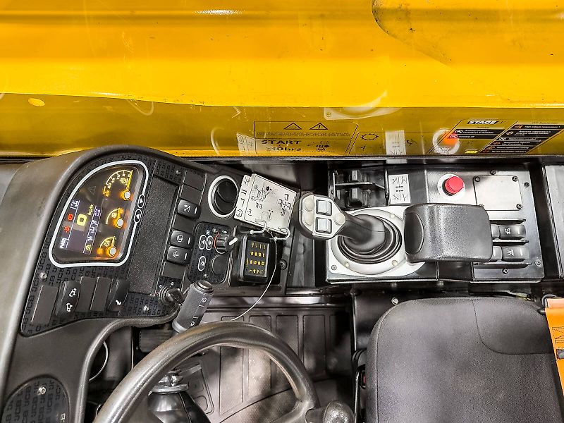 JCB 540-170 Sway 17 m lifting height, 4.000 kg capacity, Joystick, air conditioner, pallet forks, Sway, hydraulic fork positioner