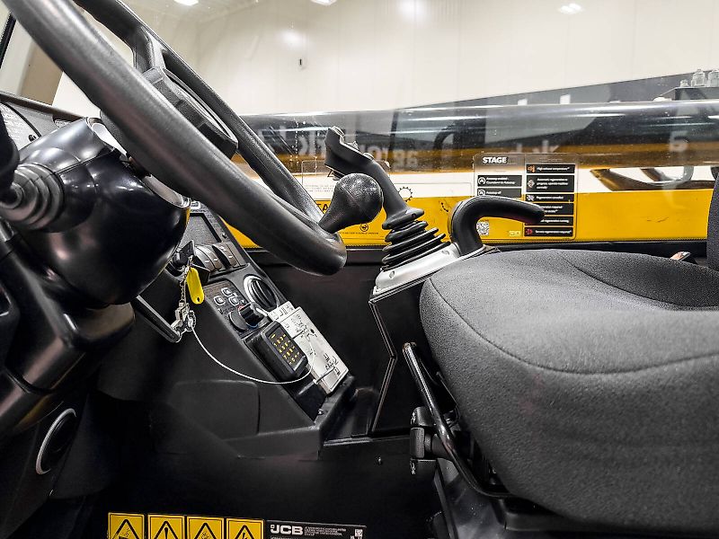 JCB 540-170 Sway 17 m lifting height, 4.000 kg capacity, Joystick, air conditioner, pallet forks, Sway, hydraulic fork positioner