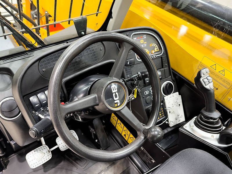 JCB 540-170 Sway 17 m lifting height, 4.000 kg capacity, Joystick, air conditioner, pallet forks, Sway, hydraulic fork positioner